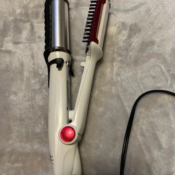 White and Pink Hair Styling Tool - Picture 13 of 15